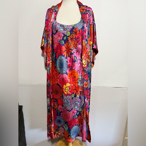 Natori Floral Gown and Robe set size S Maxi Length multicolored - Picture 1 of 16